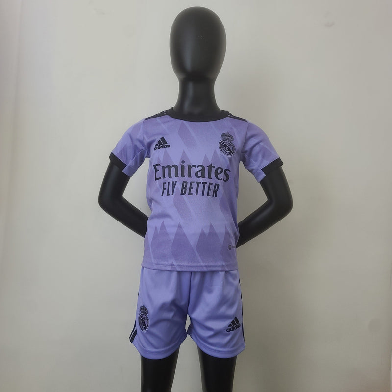 Kit Infantil Real Madrid Reserva 22/23